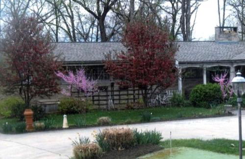 Peaceful Cabin Getaway Overlooking Tuscarawas River Valley in New Philadelphia, Ohio - Foto 19