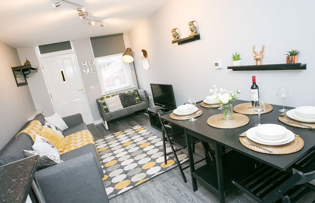 Malone Place Apartment - Photo 16