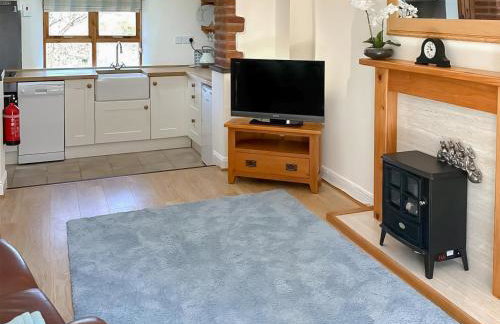 Lower Axford Cottage - Photo 2