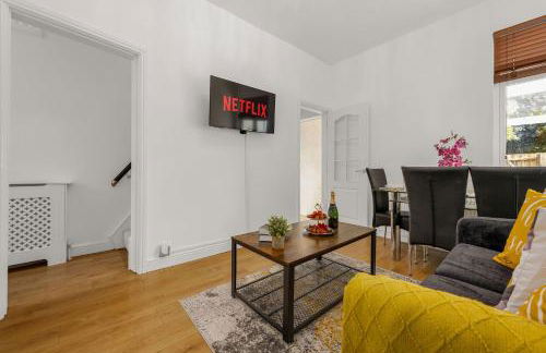 Bright and Cosy 3-bedroom Home near Manchester - Free parking - Sleeps 6 - Foto 45