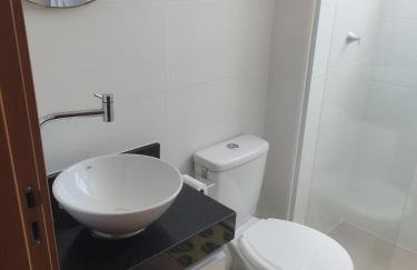 FLAT ACONCHEGANTE poucos min da praia - Foto 55