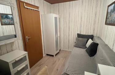 Möbliertes Haus mit Garten im Herzen von Moers - Foto 9