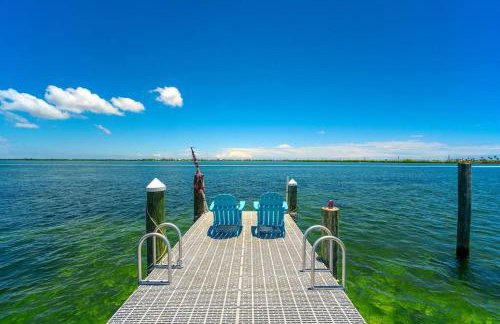 Waterfront Cozy Cottage with Boat Ramp & Dock - Foto 24