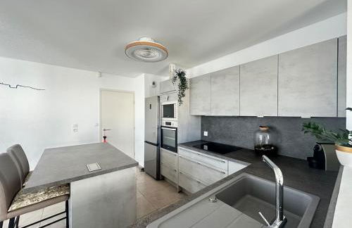 Spacious & bright apartment Joliette district - Foto 7