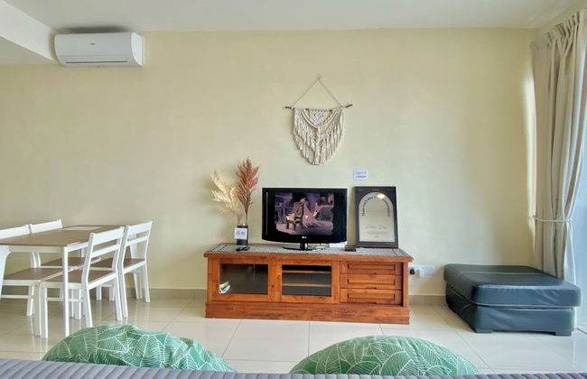 GreenerySuite Trefoil Setia Alam - Photo 10