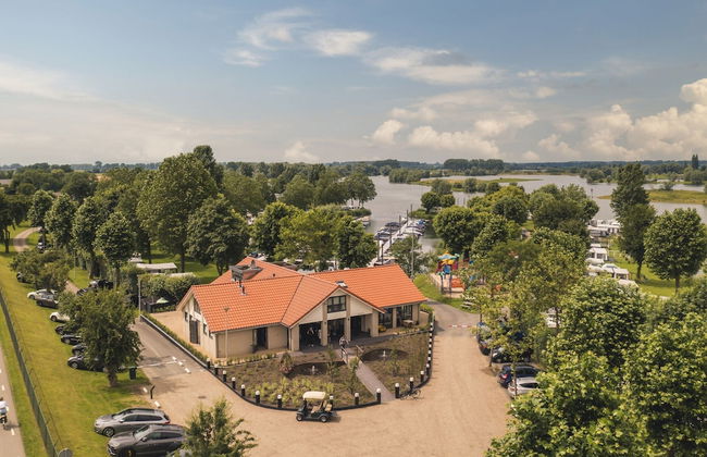 Cozy Riverside Escape - Foto 25