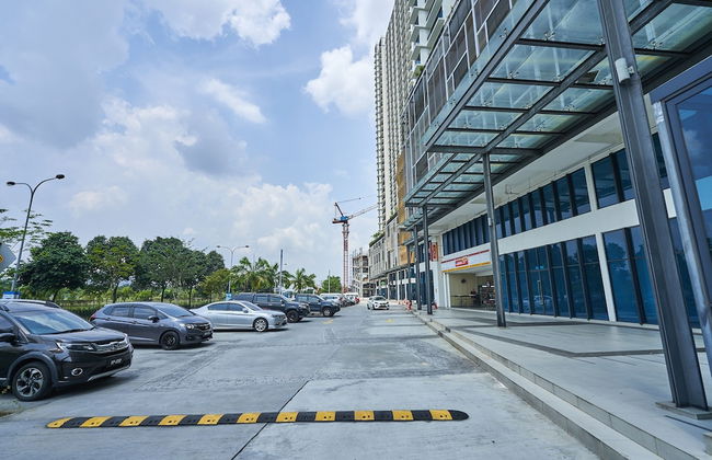 OYO Home 44002 Classic 2br Setia Alam Trefoil. - Photo 39