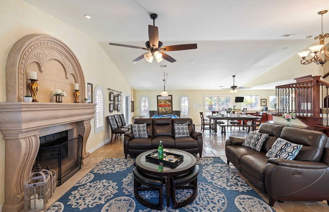 Chardonnay Charm by Avantstay Luxe Group Retreat w/ Pool Mins to Wineries - Foto 8