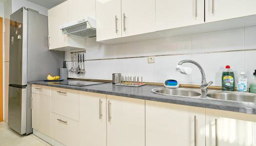 Amplio Ático De 2 Habitaciones - Foto 3