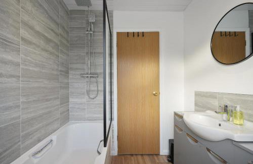 Tapton View - Modern Stay Near Chesterfield Town Center, Train Station & the Peak District - Foto 13