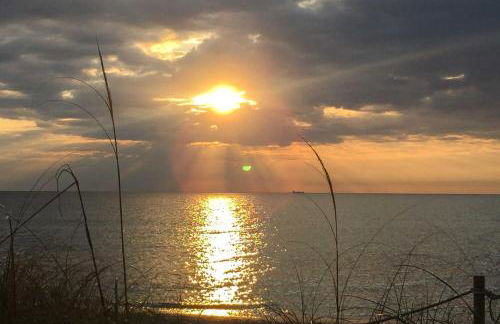 2 Mi to Boardwalk Home with Grill in Dania Beach! - Foto 2