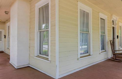 Wrap-Around Porch Uptown Stay-Pets Welcome! - Foto 40