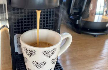 Boutique Cornish Shepherd's Hut with Hot Tub - Foto 16