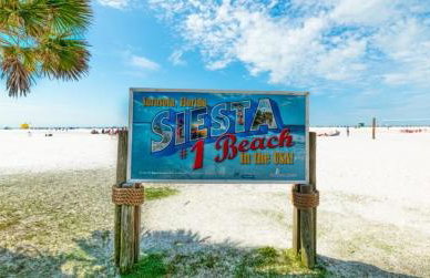 Spacious 5BR Private Home, Private Pool & Salt Water Spa, Minutes from Beaches - Foto 37