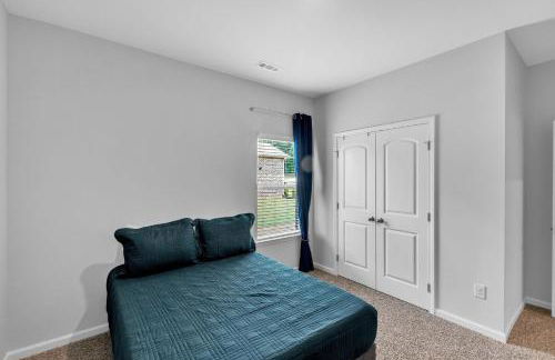 Charming 4BR Ranch-Style Home - Corner Lot home - Foto 16