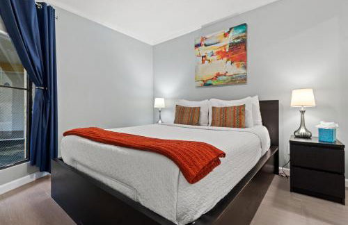 227-WIFI, New Paint, AMAZING Views, Close to BUCS stadium - Foto 14