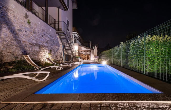 Luxury 1 in Como With 2 Bedrooms and 2 Bathrooms - Photo 60