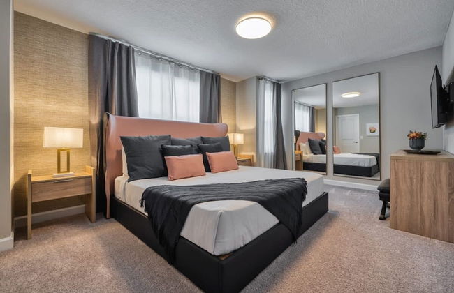 New and Stylish Home Just 5 Minutes From Disney Parks - Foto 53