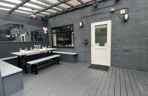 MODERN SUITES -5 Bedroom House- With FREE PARKING Birmingham city - Foto 72