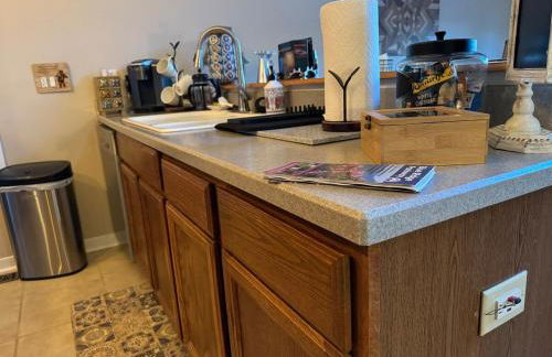 Romantic Getaway or Family Vacay with Mountain Views & Hot Tub - Foto 51