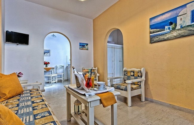 Sellada Apartments - Photo 18