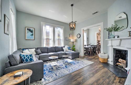 Spacious Abode, Walk to Texas Heroes Square! - Foto 1