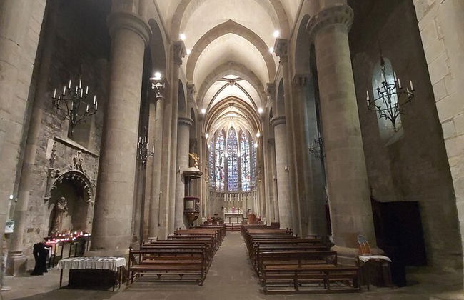 Un recorrido autoguiado por la antigua basílica de Carcasona - Foto 8
