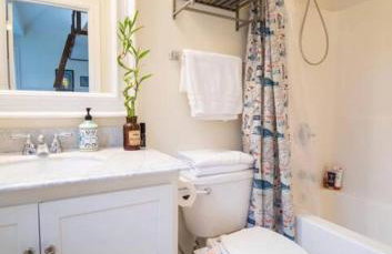 Adorable Cozy House with Parking and Loft! - Foto 64