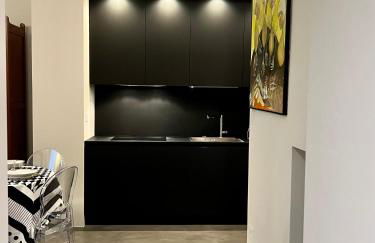 Design District Luxury Apartment - Photo 2