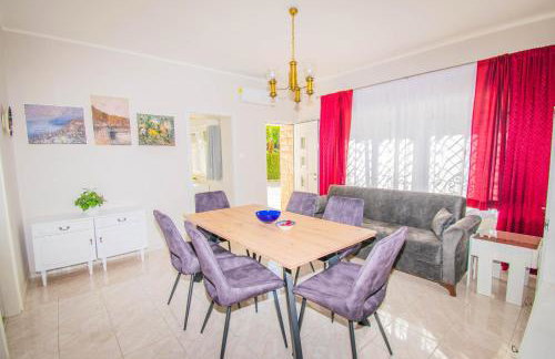 Apartments Anita near Opatija with private parking - Photo 1