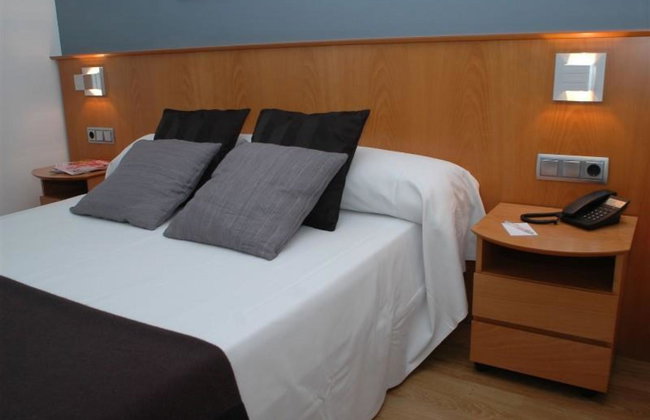 Aparthotel Atenea Valles - Photo 108