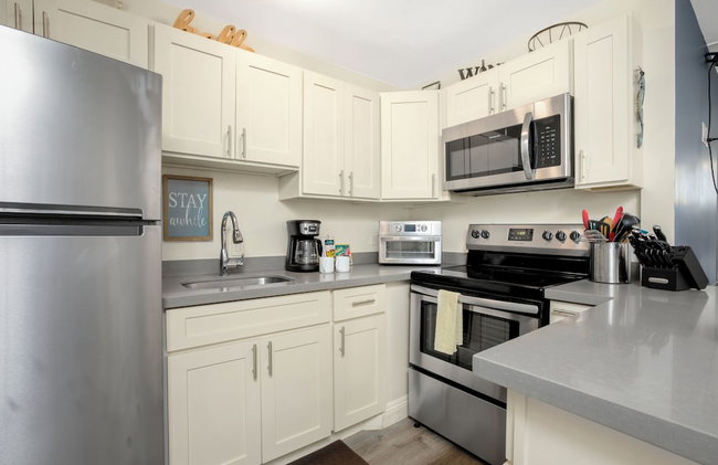 NEW KBM Resorts - FREE CAR - Garden View - Hale Ona Loa - Charming 1 Bedroom at Oceanside Resort HOL-102 - Foto 56