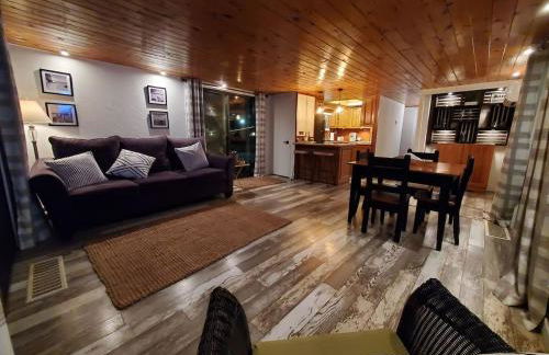 Float and Relax ON the Water Float Home - Foto 38