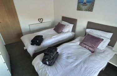 Spacious Three Bedroom Flat in Filey Town Centre with Workspace - Foto 6