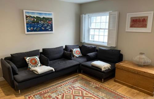 Lovely flat, balcony & woodstove, parking close - Foto 1