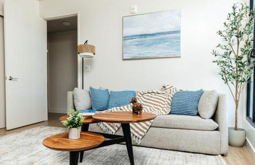 Stunning 2BR apartment steps from Santa Monica pier - Photo 5