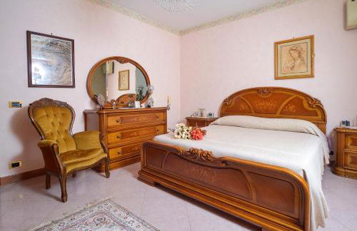 VILLA NEVADA Esclusiva con PISCINA Privata, Il Tuo Angolo di Pace a 5 Minuti dal MARE e 20 Minuti da ROMA - Photo 34