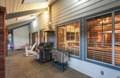 Oak Pond Retreat Stocked pond/pool table/BBQ Grill/EV Charger - Foto 65