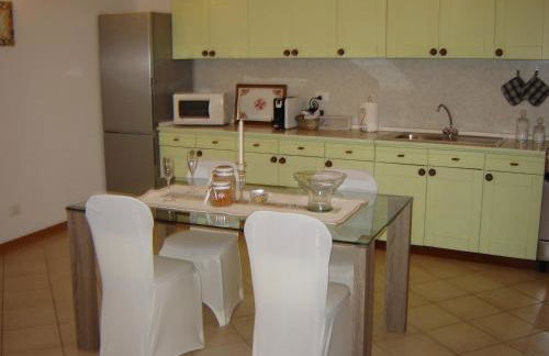 CASA DEL SOLE APPARTAMENTO N° 2 WHITE AND GOLD ROOM - Foto 12