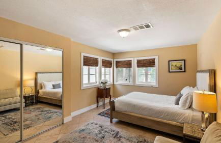 Dandelion by Avantstay Pool, 0.2mi to Downtown! - Foto 38