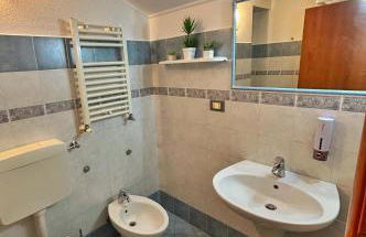 La Casa di Malú -5min centro-porto-acquario-stadio-free wifi - Foto 10