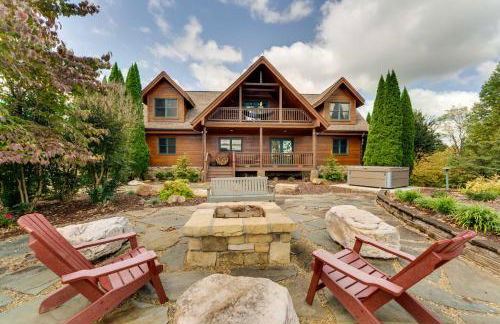 Hot Tub, Game Room! Group-Friendly Nebo Cabin - Photo 2