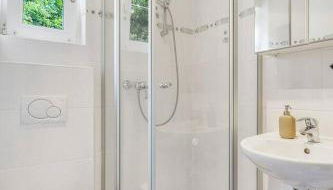 Moderne Traumwohnung mit Traumgarten - Foto 4