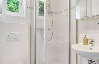 Moderne Traumwohnung mit Traumgarten - Foto 4