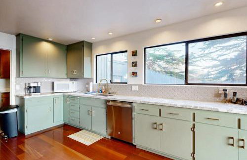 Bowsprit Retreat - Photo 16