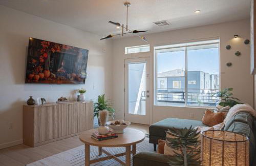 Brand New, Cozy & Modern Condo - Dogs Welcome - Foto 21