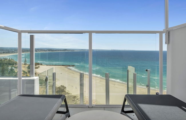 Reflection Tower Two - Foto 79