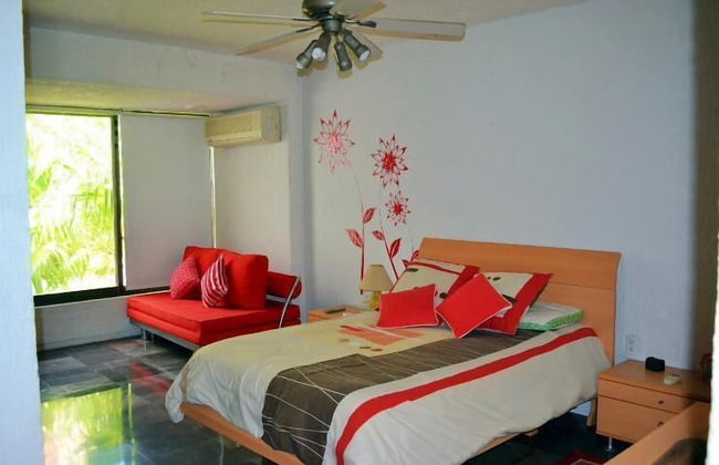 Tu Casa En Zona Hotelera a una Cuadra de la Playa - Foto 13