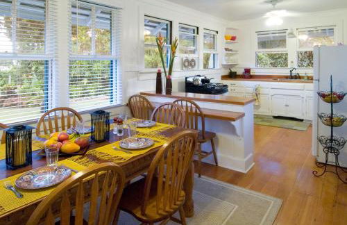 Fern Grotto Inn - Foto 16