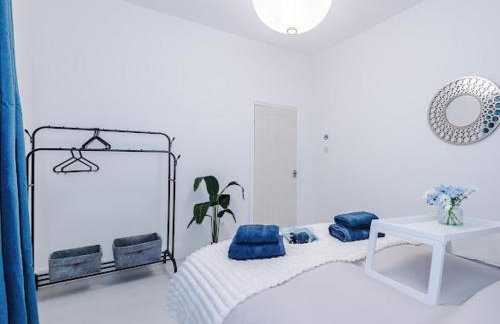 Sleep7, Pool Table, TTennis, Free Parking, 3BR - Foto 12